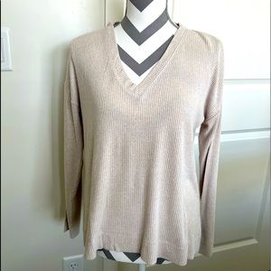 Super soft Tommy Bahama oversized sweater